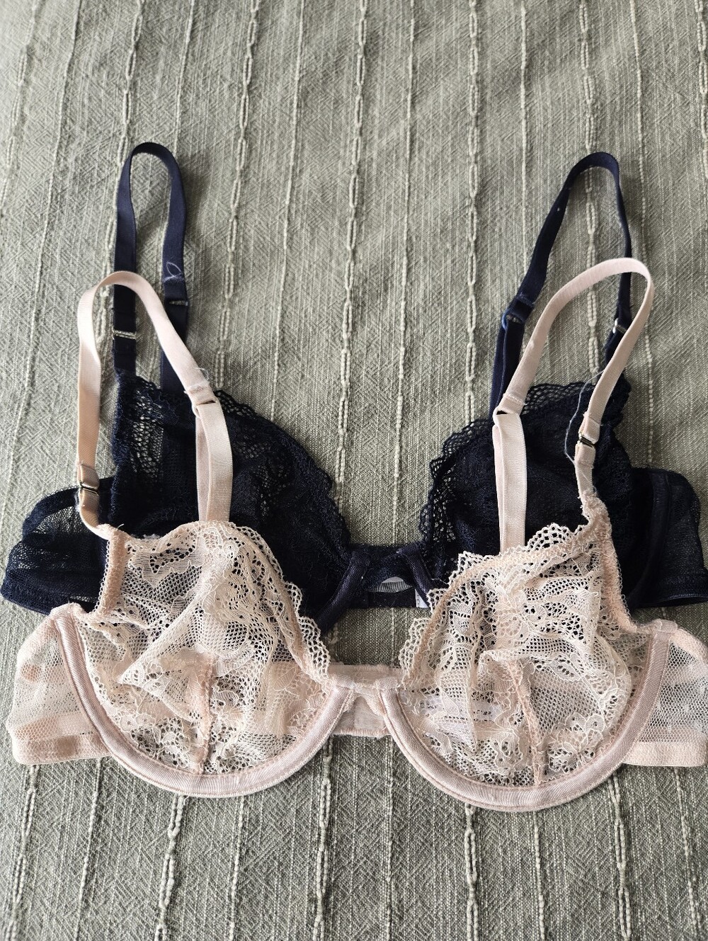 UO Out From Under Lace Underwire Bralette Bundle Small